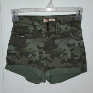Juniors Lei Tatum high rise shorts size 3